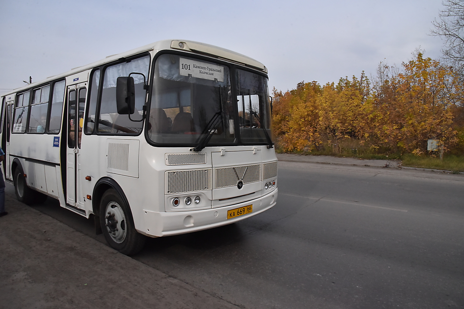 Минута в минуту: пассажиры пригородных автобусов смогут узнать, когда  транспорт подойдет к остановке - «Уральский рабочий»